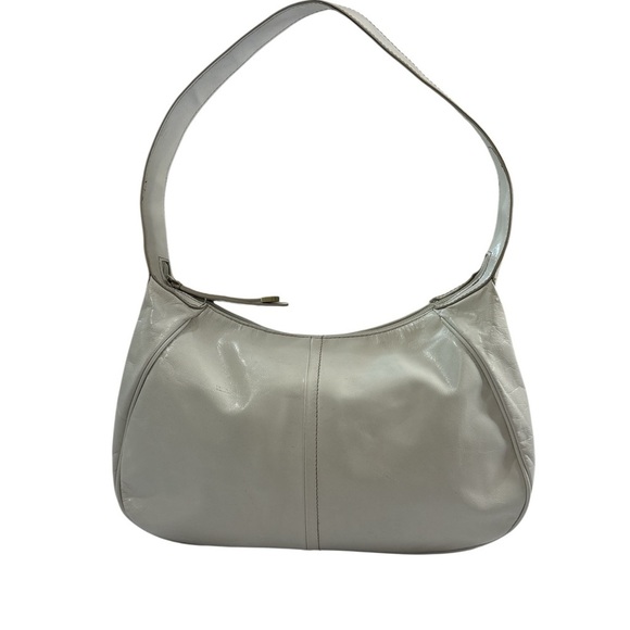Wilsons Leather Handbags - Vintage Wilsons Leather Classic Ivory Shoulder Bag